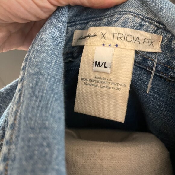 065 Free People X Tricia Fix Mixed Emotions Shirt Denim Sweatshirt NWOT Size M/L - Picture 8 of 9